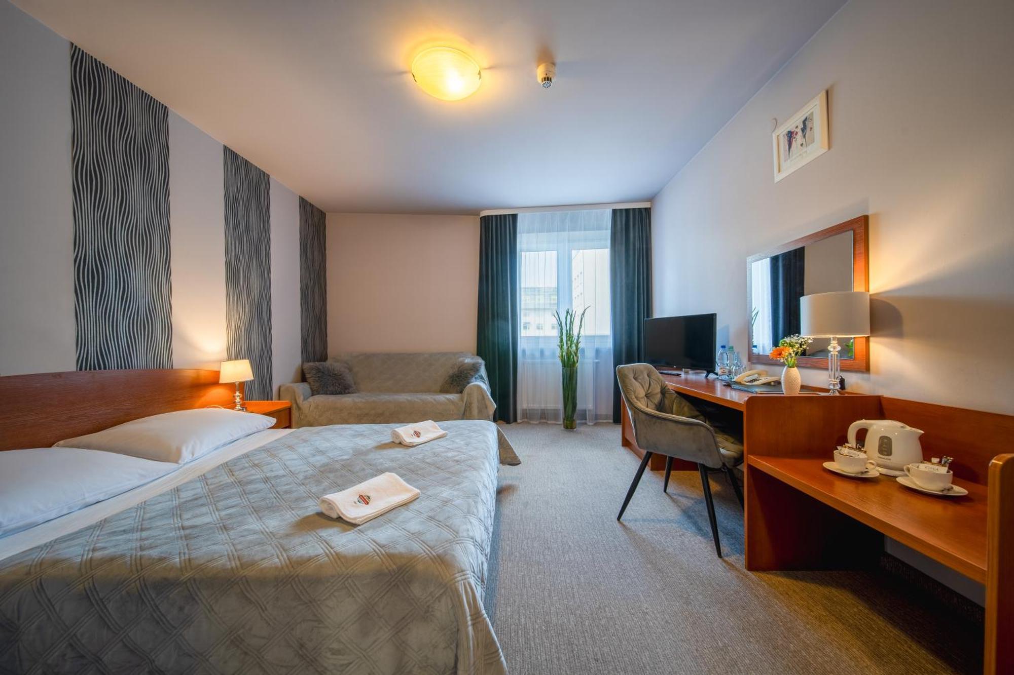 Hotel Gromada Radom Centrum Exterior photo