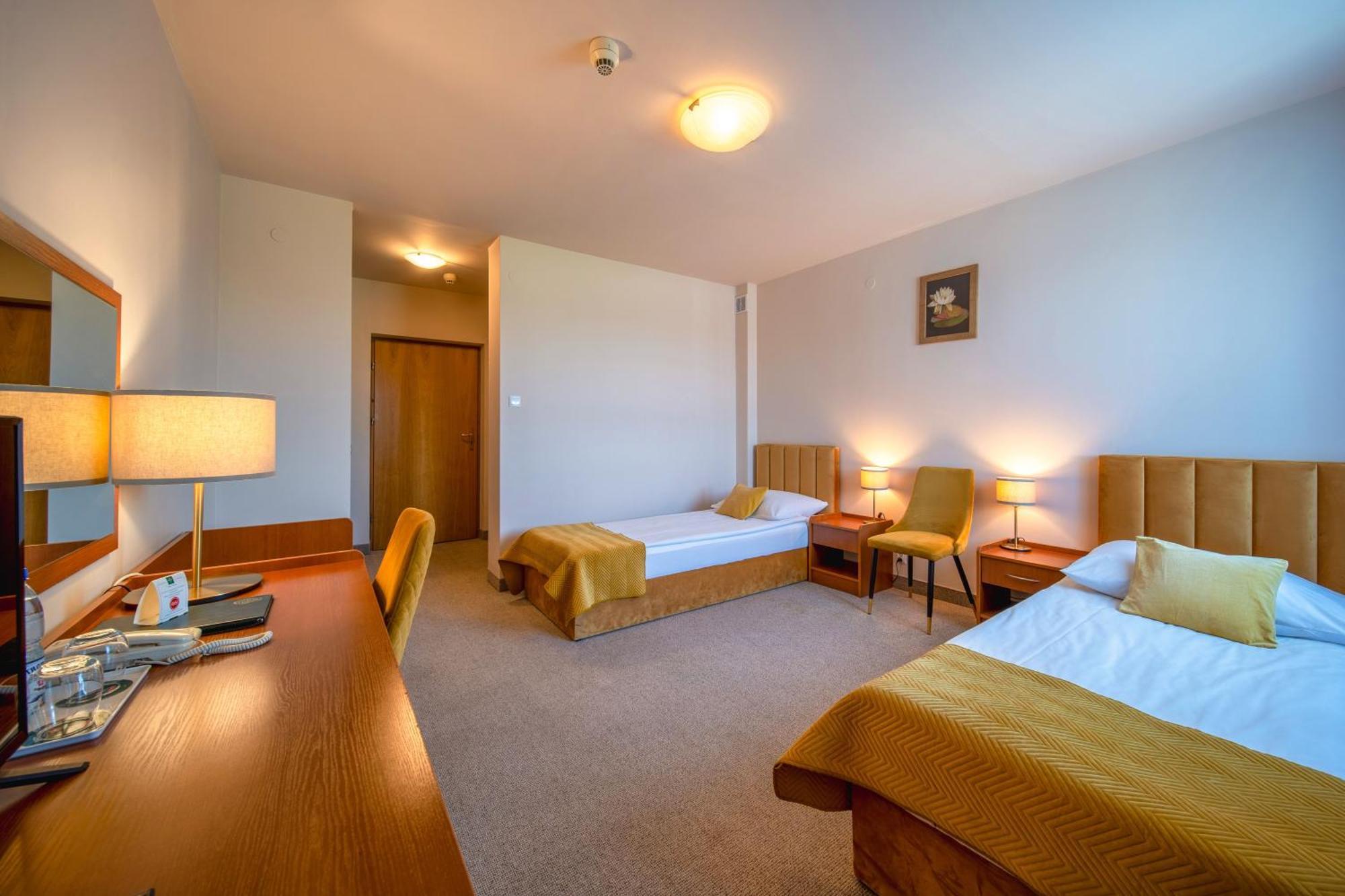 Hotel Gromada Radom Centrum Exterior photo